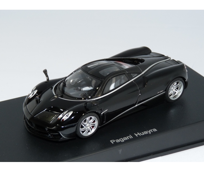 1:43 Pagani Huayra (2011)