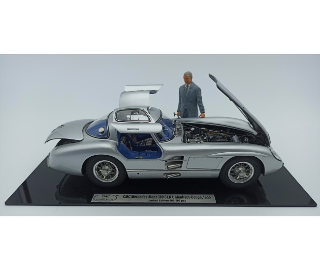 1:18 Mercedes 300SLR with Rudolf Uhlenhaut figur (1955)