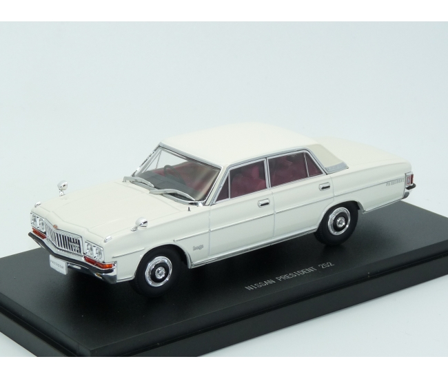 1:43 Nissan President 252 (1978)