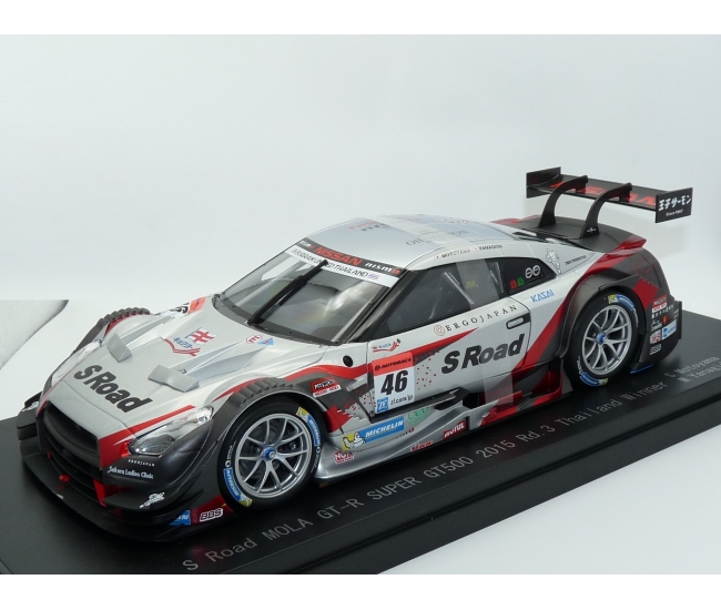 1:18 Nissan GT-R #46 Thailand Winner SUPER GT500 2015