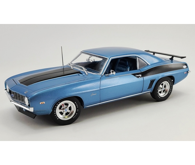 1:18 Chevrolet Camaro COPO (1969)