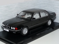 1:18 BMW 750i E32 (1992)