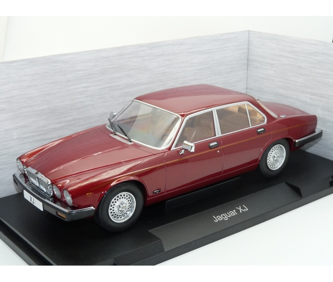 1:18 Jaguar XJ Series III (1979)