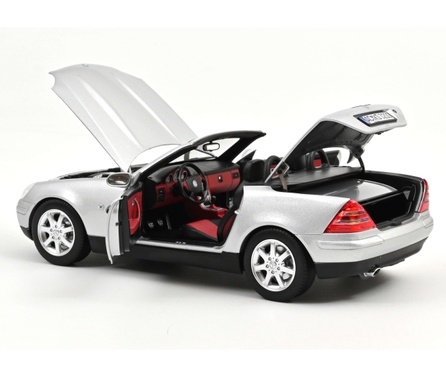 1:18 Mercedes SLK (1996)