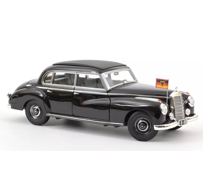 1:18 Mercedes 300 Konrad Adenauer (1955)