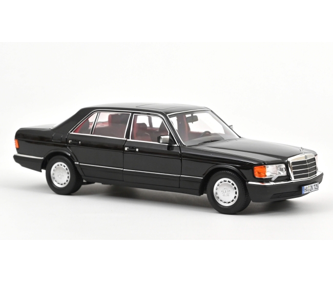 1:18 Mercedes 560 SEL (1991)