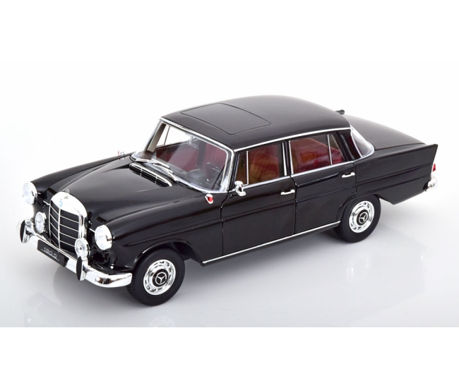 1:18 Mercedes 190D W110 (1964)