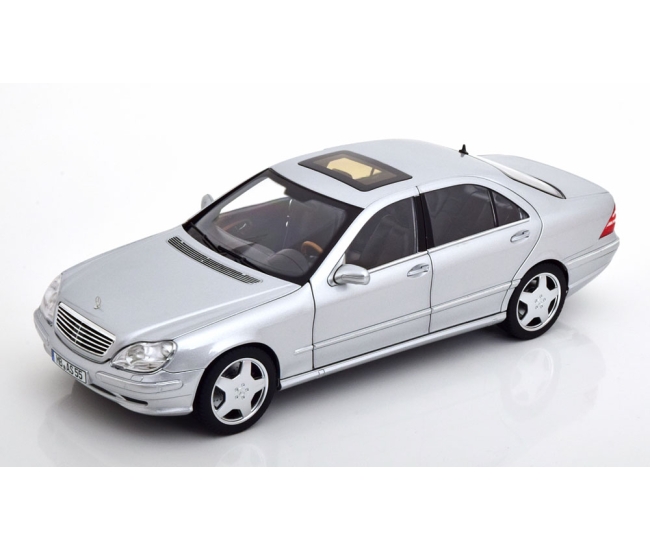 1:18 Mercedes S55 AMG W220 (2000)