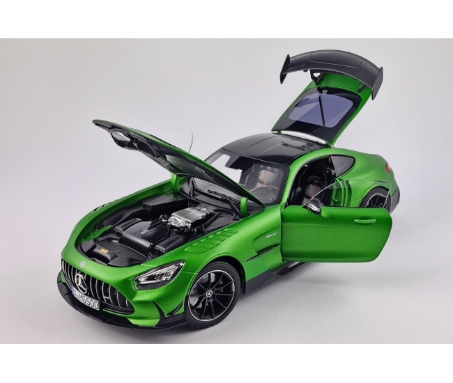 1:18 Mercedes AMG GT Black Series (2021)