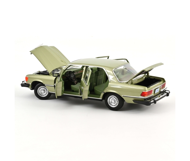 1:18 Mercedes 450SEL W116 US Version 