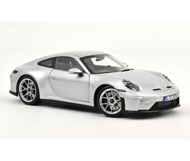 1:18 Porsche 911 GT3 Touring Pack (2025)