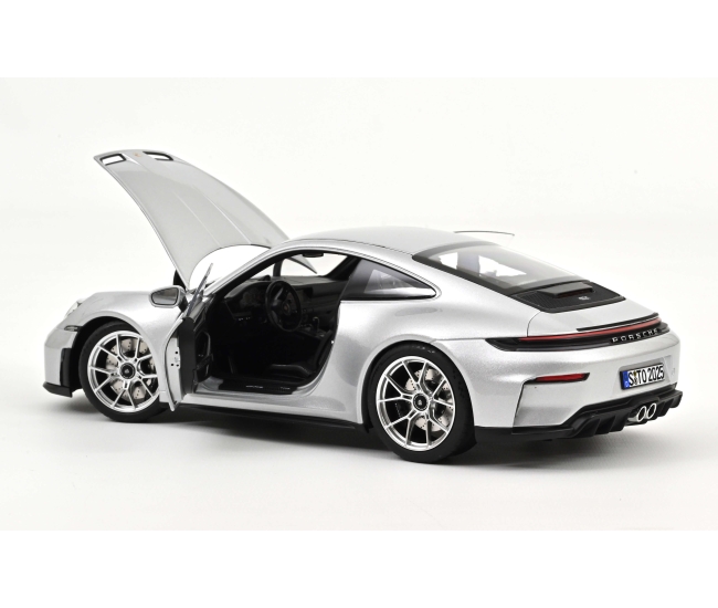 1:18 Porsche 911 GT3 Touring Pack (2025)