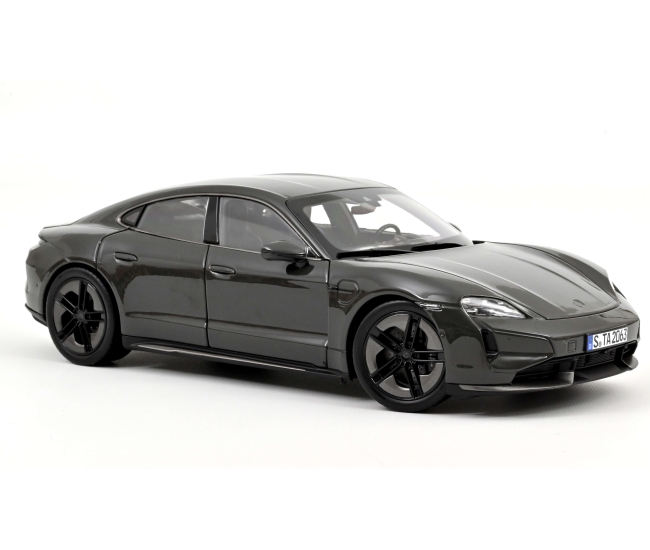 1:18 Porsche Taycan Turbo S (2024)