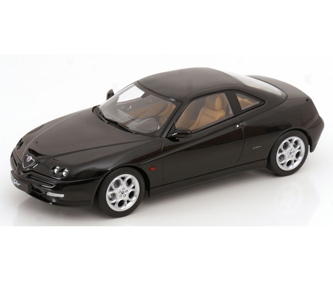 1:18 Alfa Romeo GTV (1999)