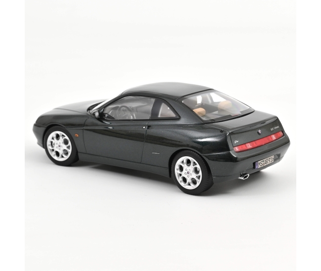 1:18 Alfa Romeo GTV (2001)
