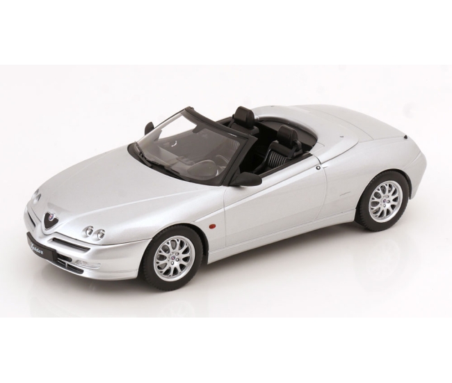 1:18 Alfa Romeo Spider (1999)