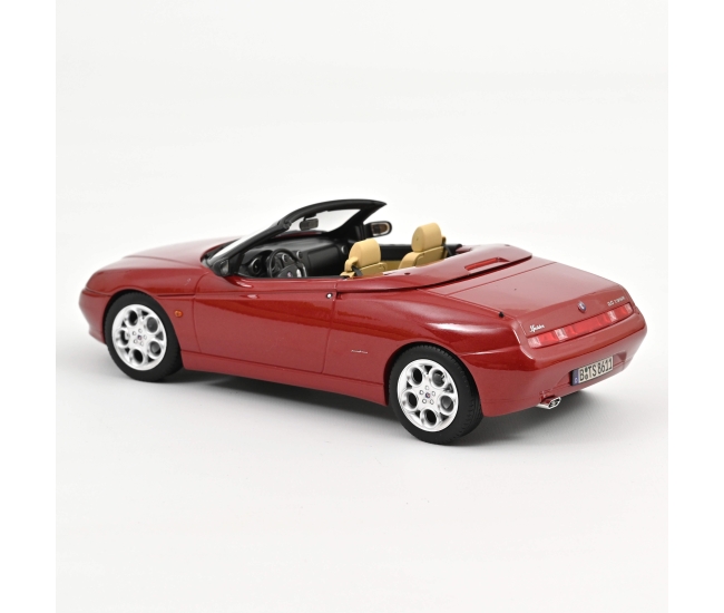1:18 Alfa Romeo Spider (1999)
