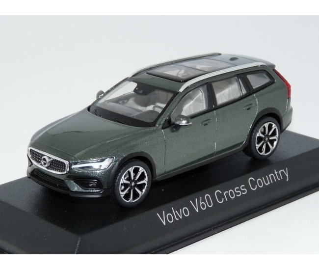 1:43 Volvo V60 Cross Country (2019)