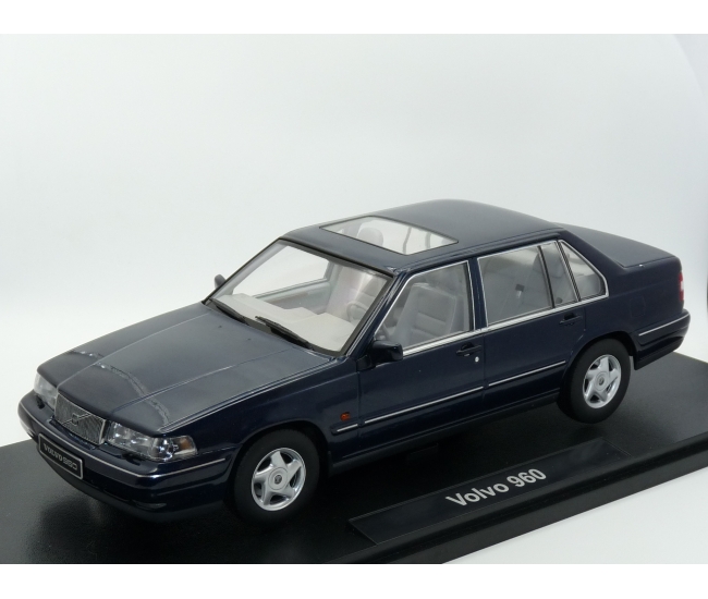 1:18 Volvo 960 (1996)