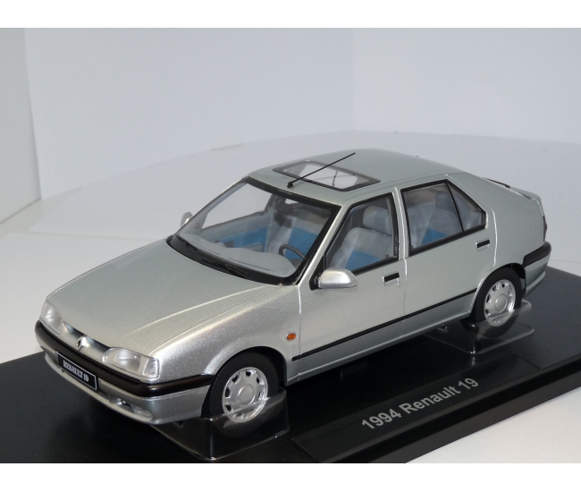 1:18 Renault 19 (1994)