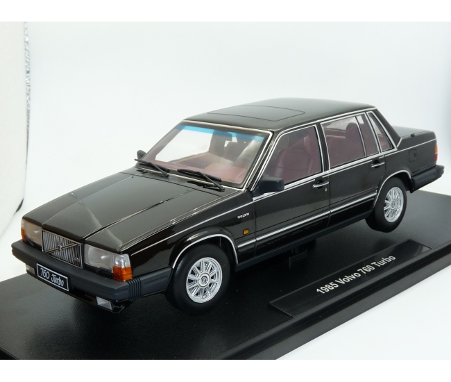 1:18 Volvo 760 (1985)