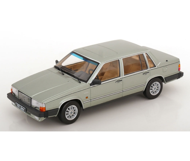 1:18 Volvo 760 (1985)