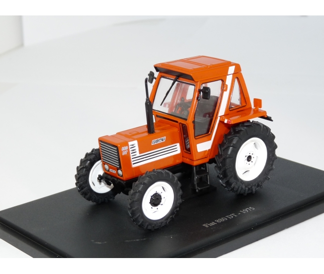 1:43 Ford 880 DT Tractor (1975)