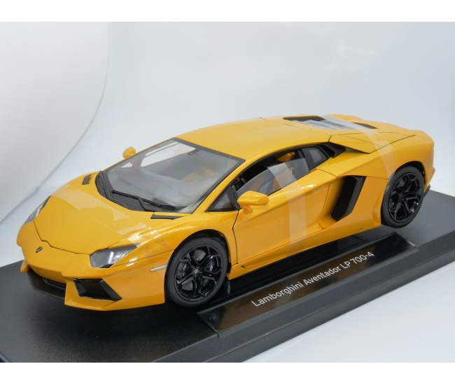 1:18 Lamborghini Aventador LP700-4 (2011)