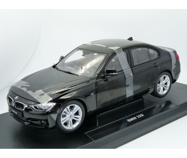 1:18 BMW 335i F30 Limousine (2011)