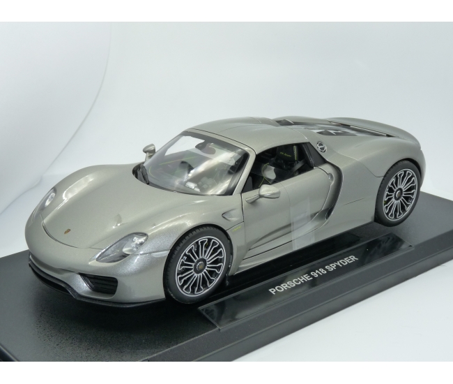 1:18 Porsche 918 Spyder Hardtop (2012)