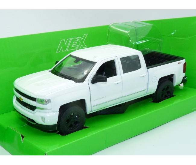 1:24 Chevrolet Silverado