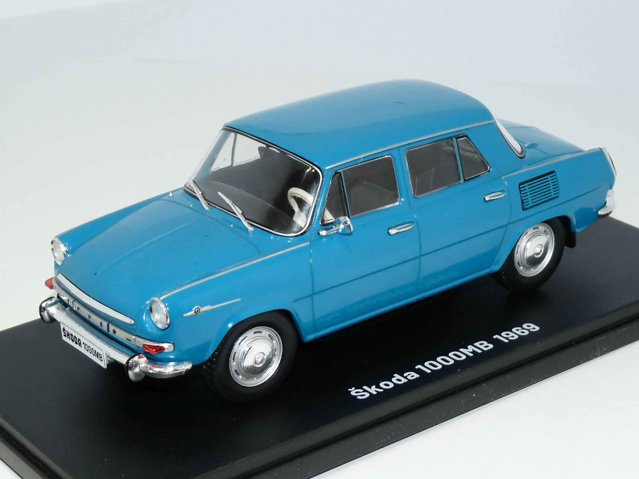 1 24 Skoda 1000 MB 1969 