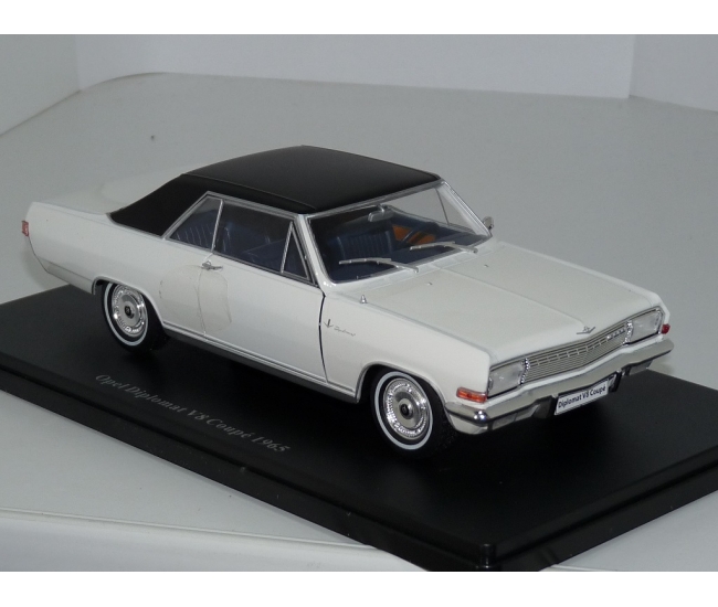 1:24 Opel Diplomat V8 Coupe (1965)