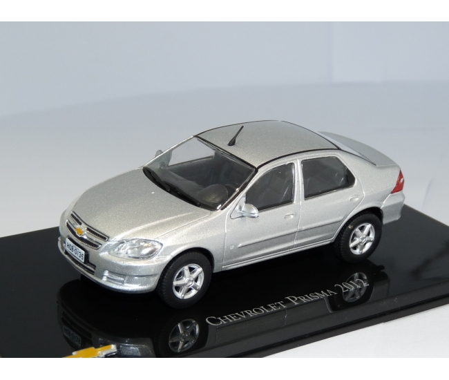 1:43 Chevrolet Prisma (2012)