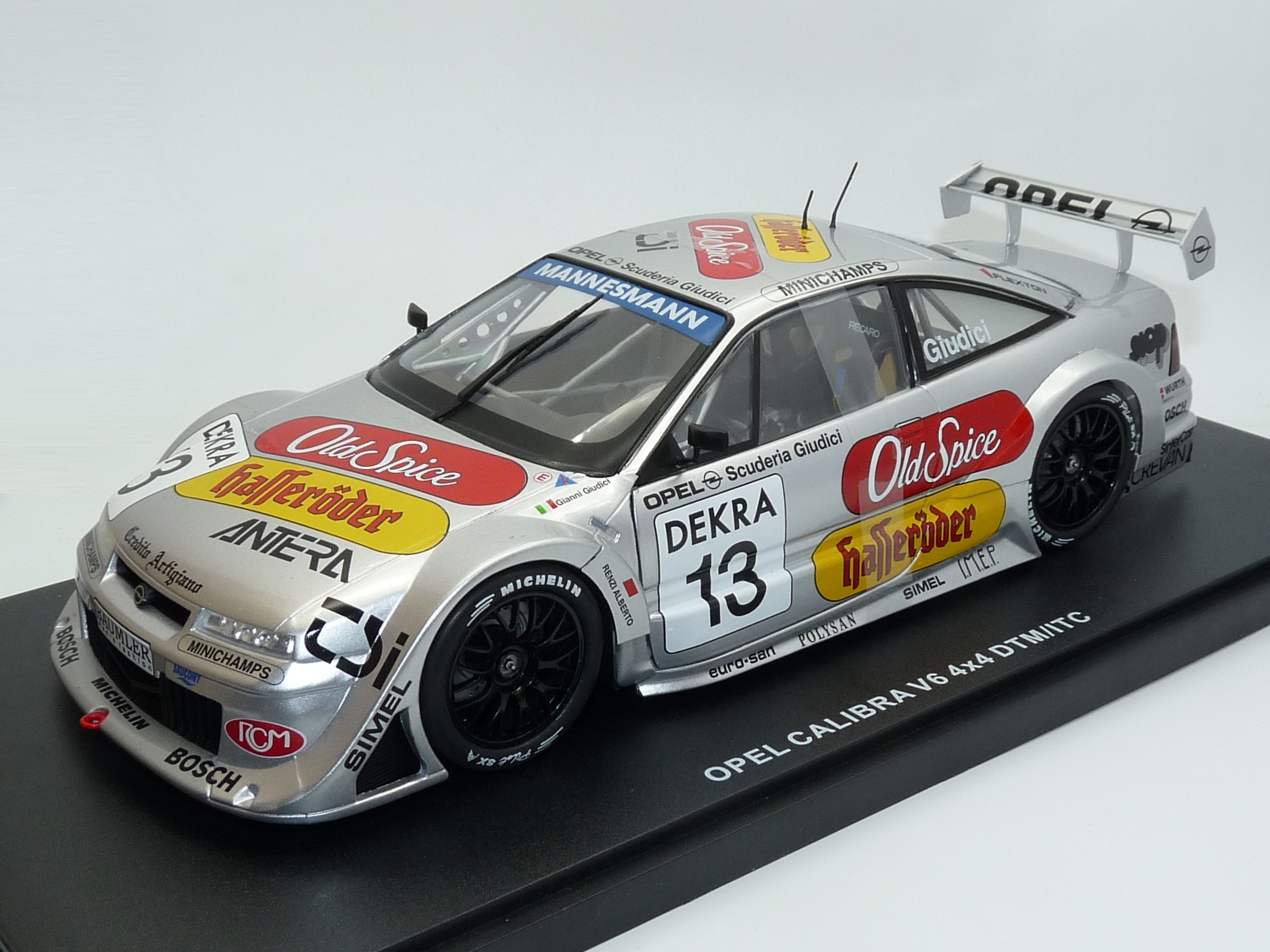 1/18 UT MODELS Opel Calibra V6 4X4 Dtm Rosberg EUR 35,00
