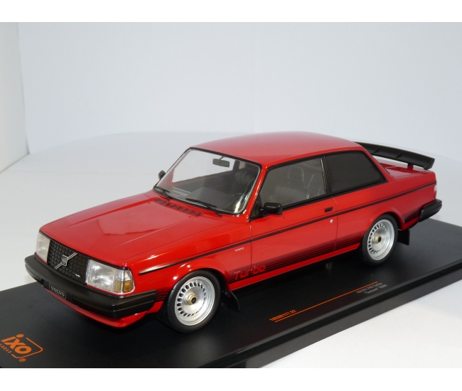 1:18 Volvo 240 Turbo Custom (1984)