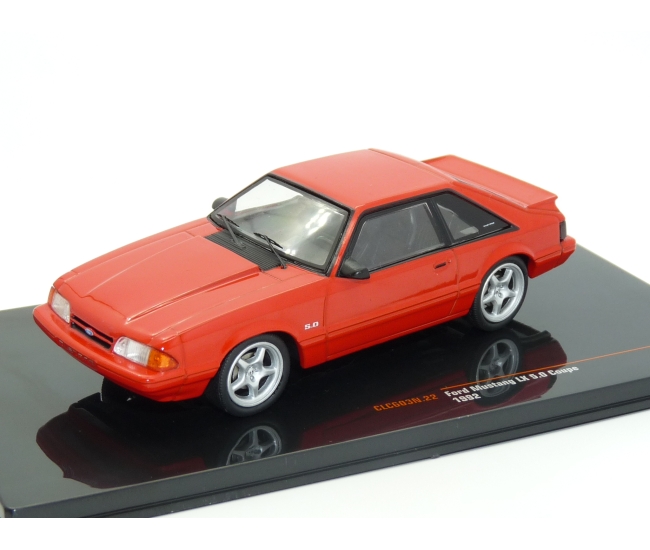1:43 Ford Mustang III (1992)
