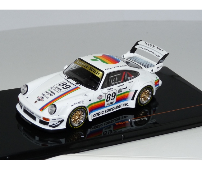 1:43 Porsche 911 RWB 930