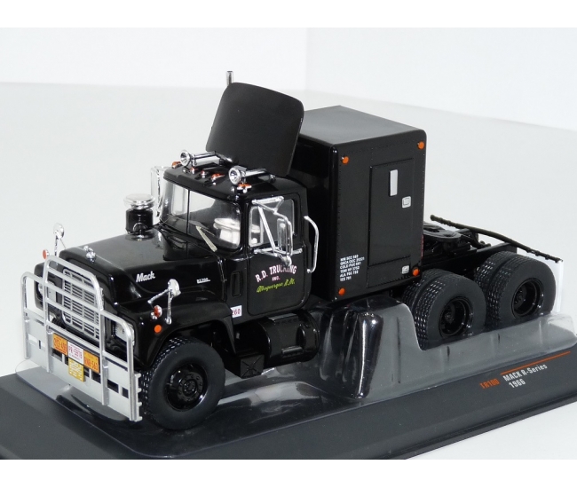 1:43 Mack R Series (1966)