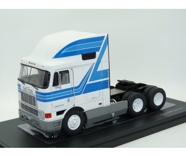 1:43 International Eagle Cabover (1995)