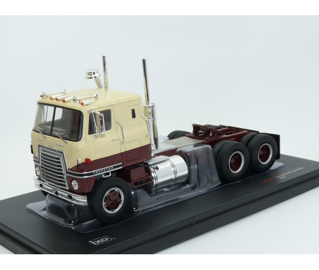 1:43 International Transtar COE (1965)