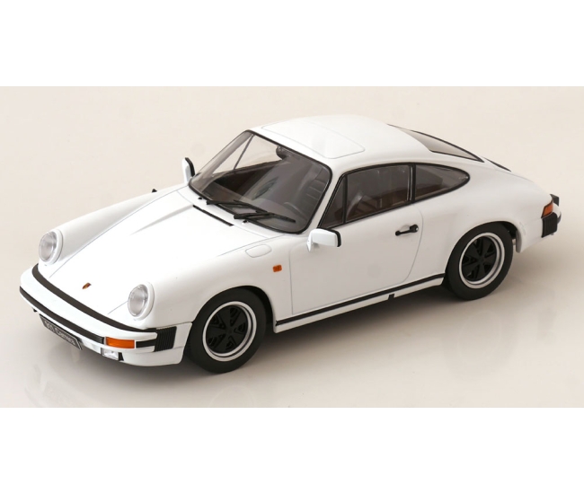 1:18 Porsche 911 Carrera Coupe (1983)