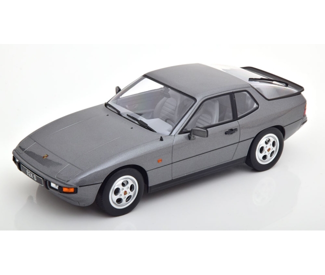 1:18 Porsche 924 S (1986)