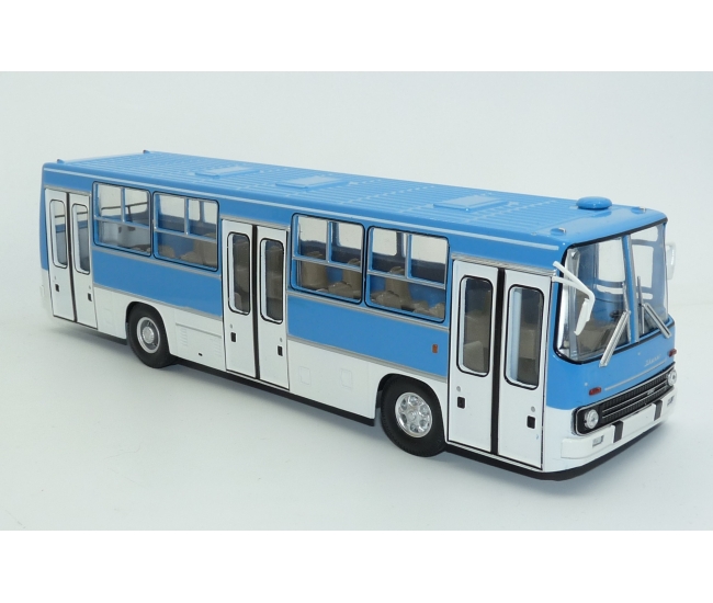 1:43 Ikarus 260.06 (1975)