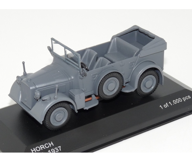 1:43 Horch 901 (1937)