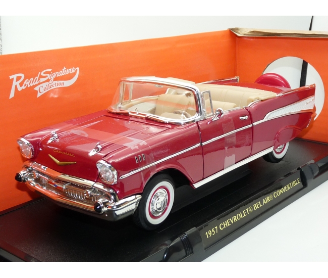 1:18 Chevrolet Bel Air Convertible (1957)