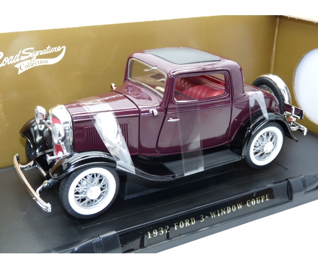 1:18 Ford 3 Window Coupe (1932)